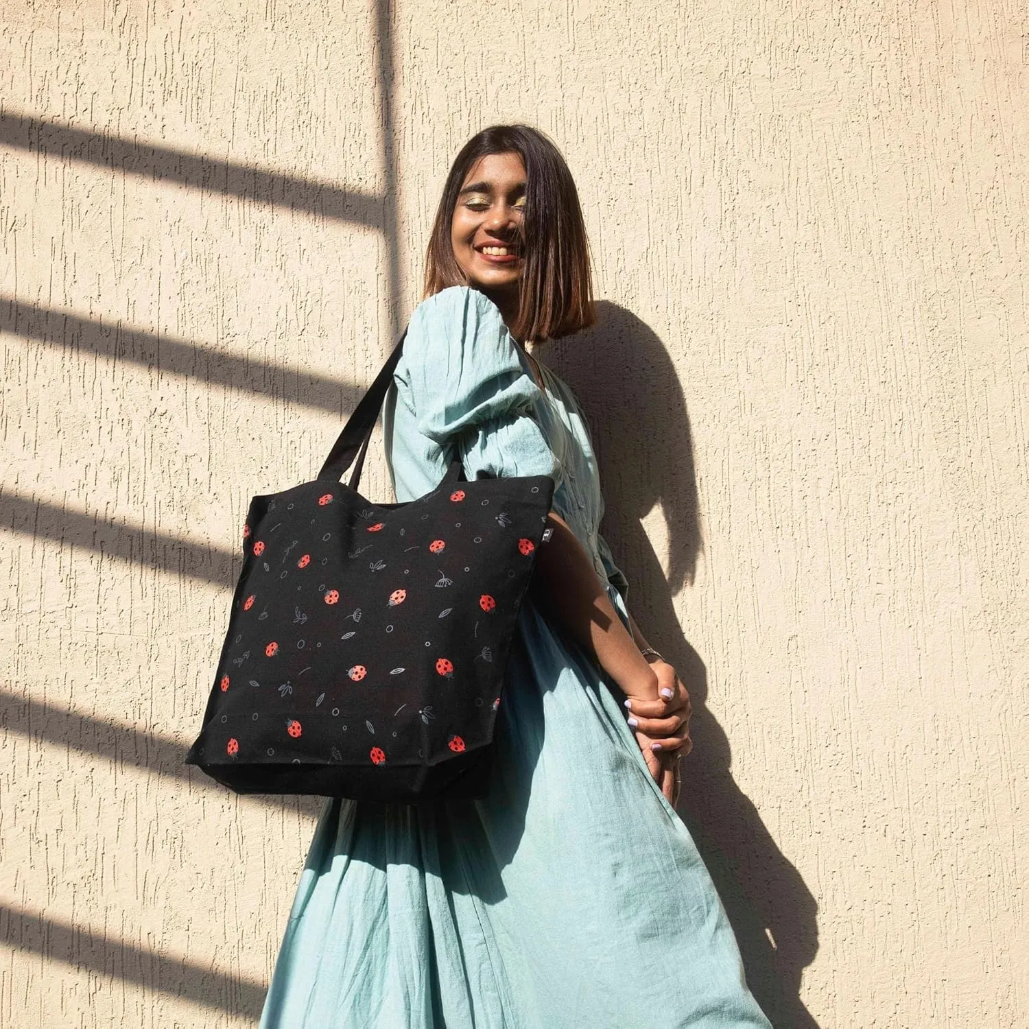 Ecoright Aesthetic Canvas Tote Bag for Women Large Zipper Tote Bags with Pocket, Womens Tote Bag for Yoga, Work, Beach