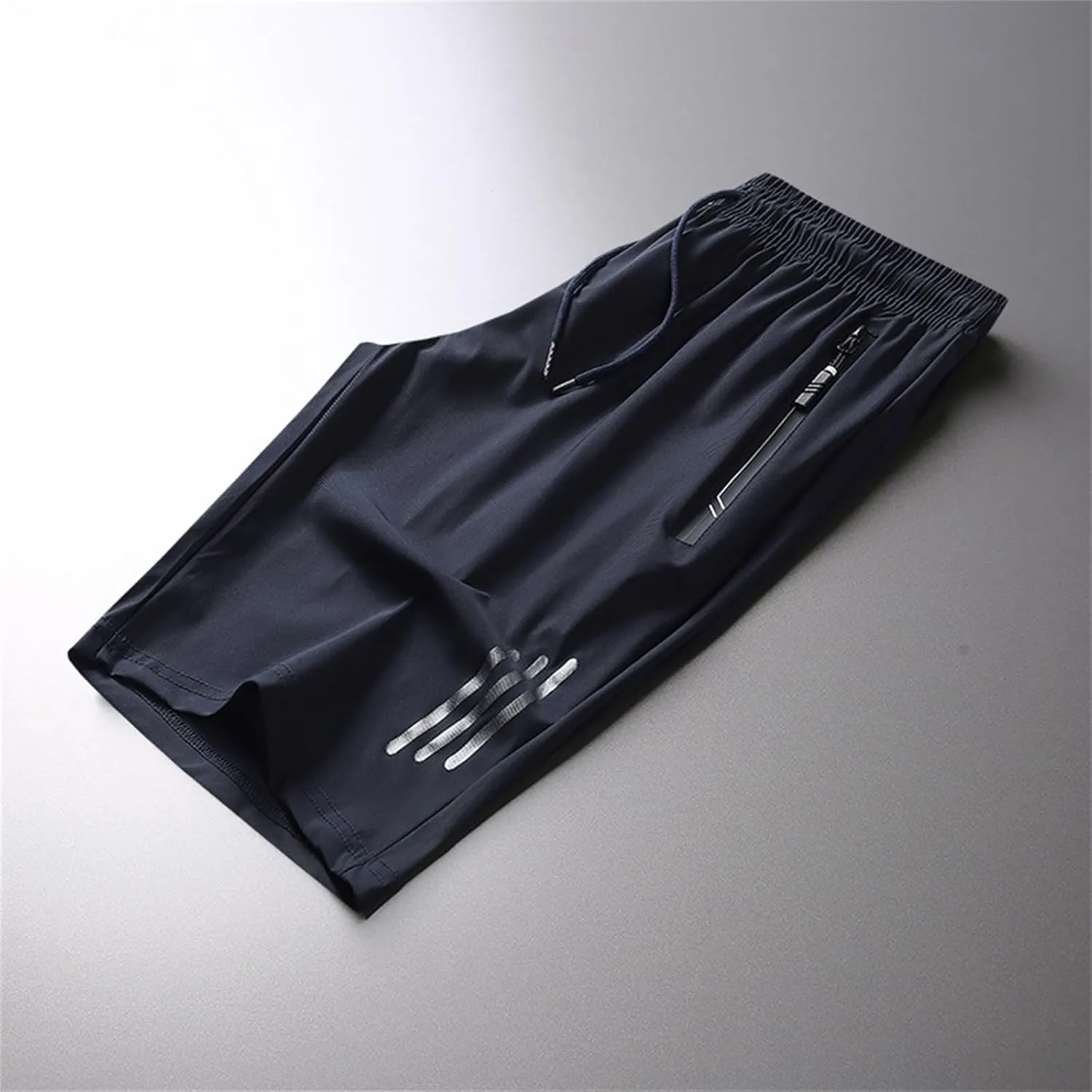 Mens Beach Shorts Summer Stretch Drawstring Casual Shorts Loose Gym Shorts with Zip Pockets Athletic Shorts Trendy