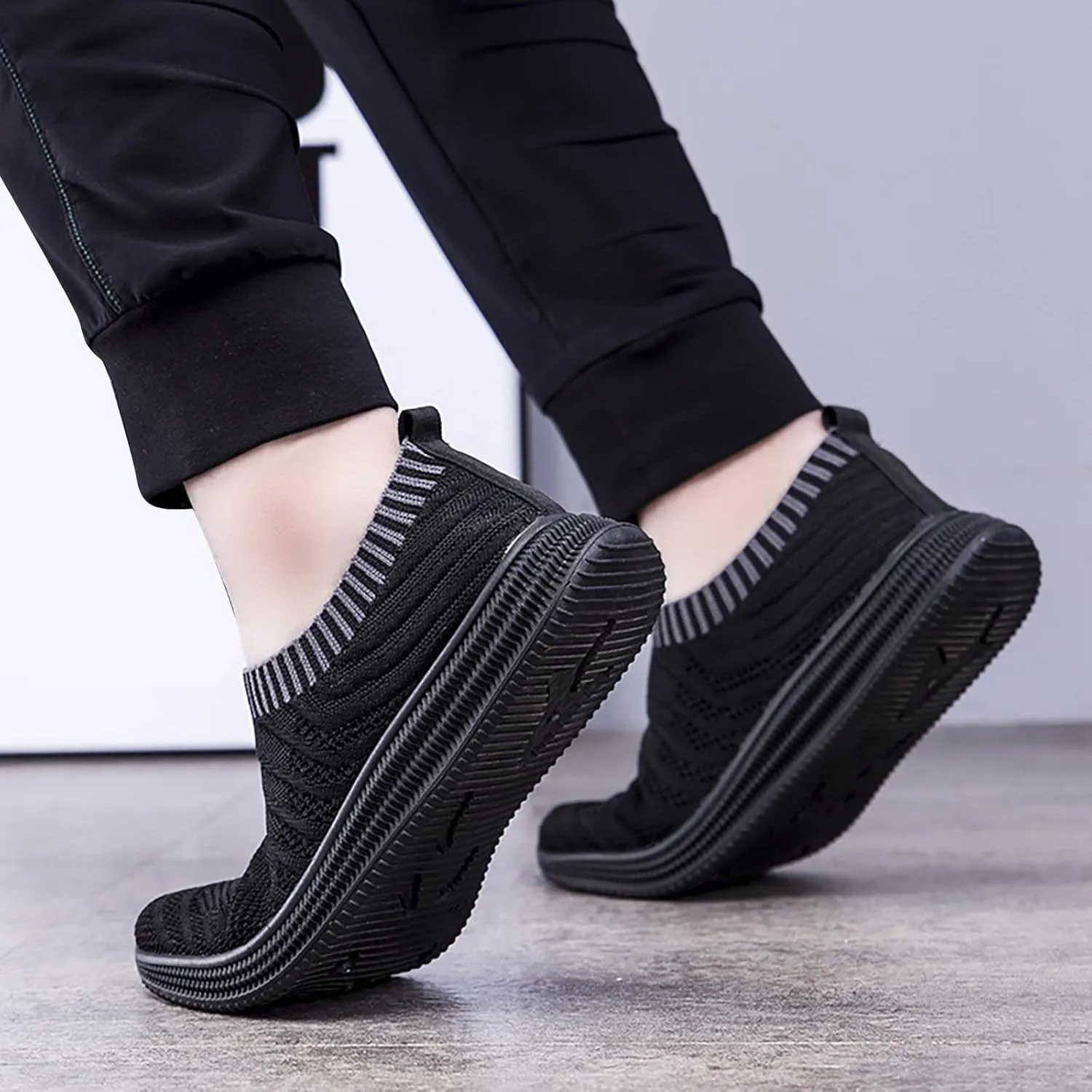 Mens Slip on Shoes Mens Tennis Shoes Slip on Shoe for Men Walking Shoe for Men Breathable Casual Sneaker