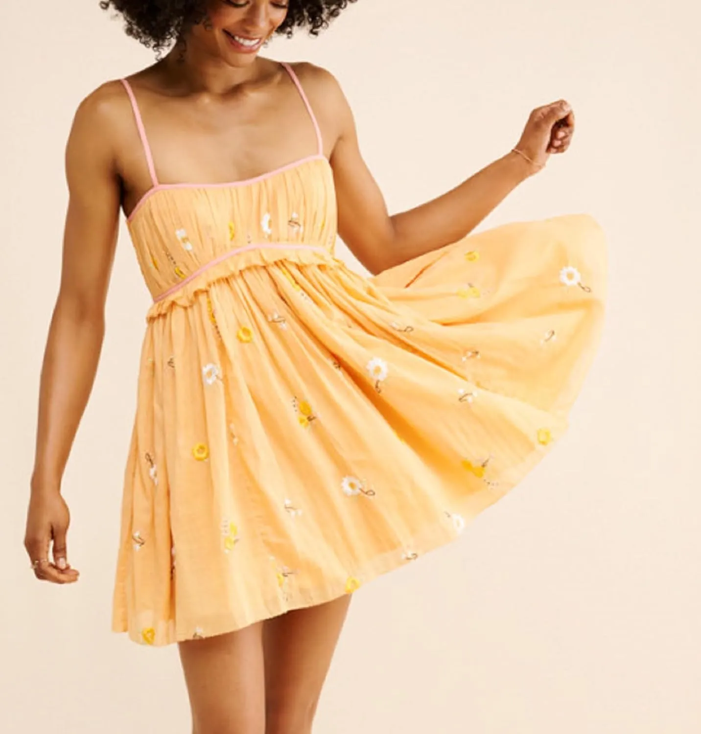 NUFIWI Sexy Women Floral Print Cutout Mini Dress Low Cut Sleeveless Boho Short Dresses Trendy Going Out Summer Dresses