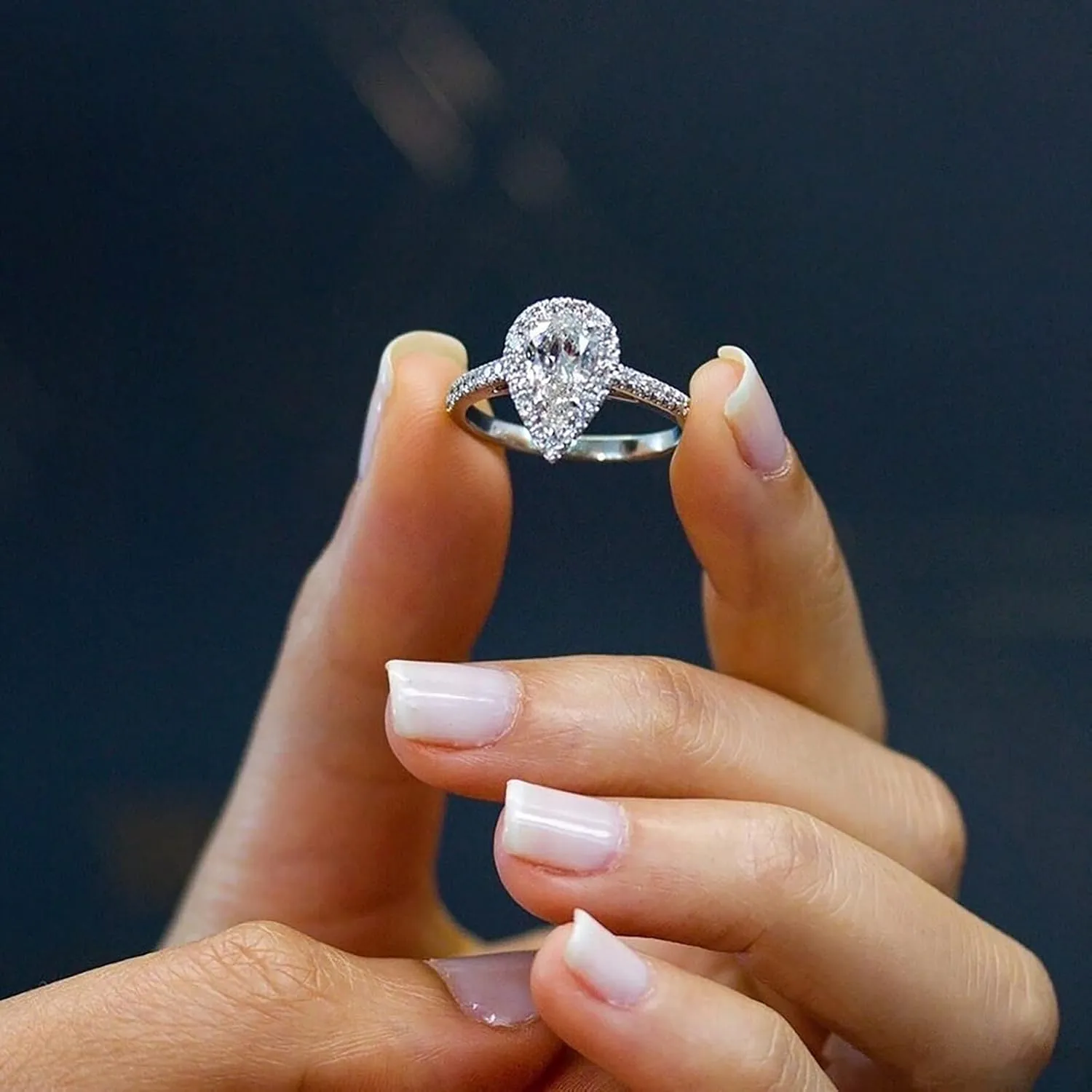 Pear Gemstone & Round Cubic Zirconia Ladies Solitaire Promise Bridal Teardrop Engagement Ring Set for Women