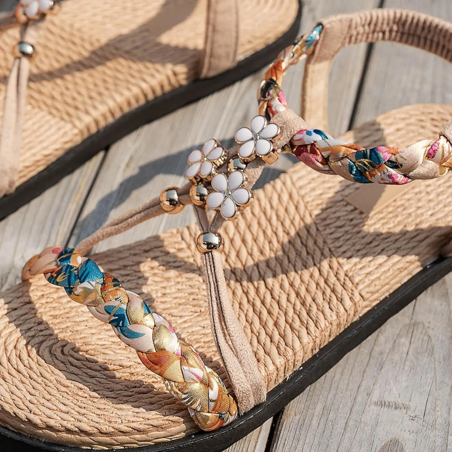 Thick Soled Hollow Women's Shoes Flat Soled Woven Fashionable Casual Rhinestone Outer Wear Sandals Flat Foot Sandals