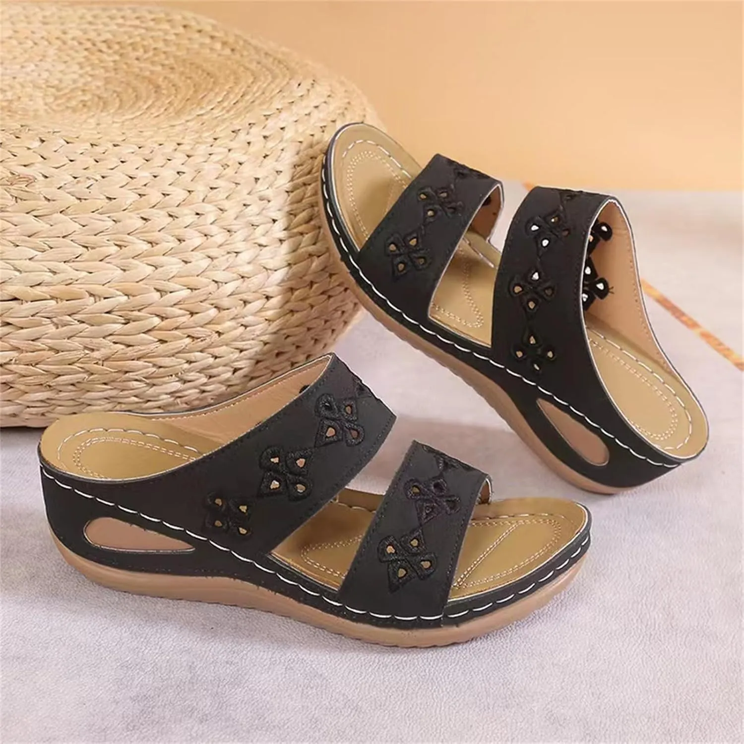 Women's Open Toe Embroidered Crisscross Strap Vamp Comfortable Slide Sandals with Arch Support Orthopedic Slip On Summer Casual Wedge Slippers Flower Hollow Platform Beach Flip Flops