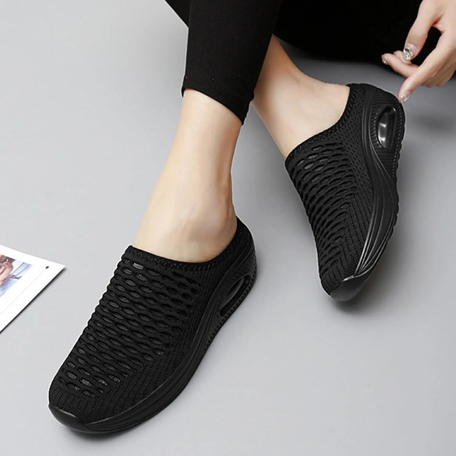 Women's Orthopedic Clogs with Air Cushion Support Mesh Sandals Close Toe Wide Width Non-Slip Breathable Slippers Mules Clogs for Women Summer Casual Lightweight Walking Outdoor Slippers